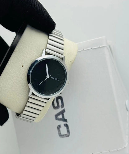 Women’s Analog Wrist Watch