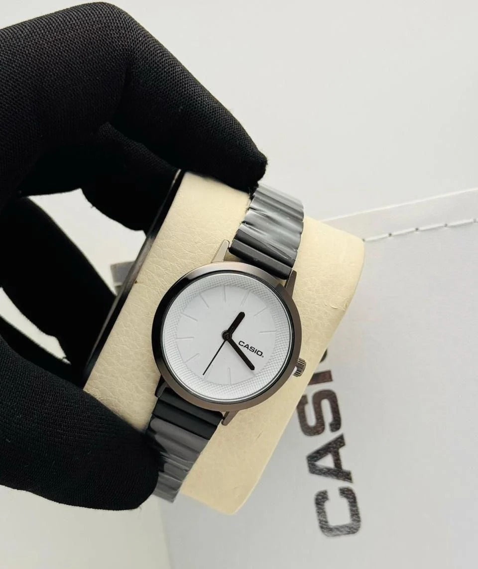 Women’s Analog Wrist Watch